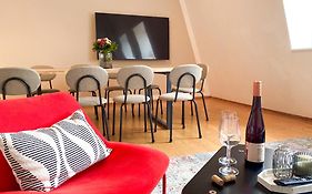 WEINQUARTIER Naumburg 6 Apartments Eventraum Fahrradraum Kaffee Küche Parken